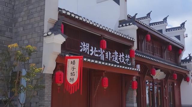 “重生”的民主街 | 重逢烟火气，焕新归来时