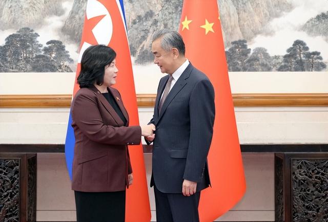 金正恩下达特殊指令，朝鲜高层落地北京，当面对王毅道出肺腑之言