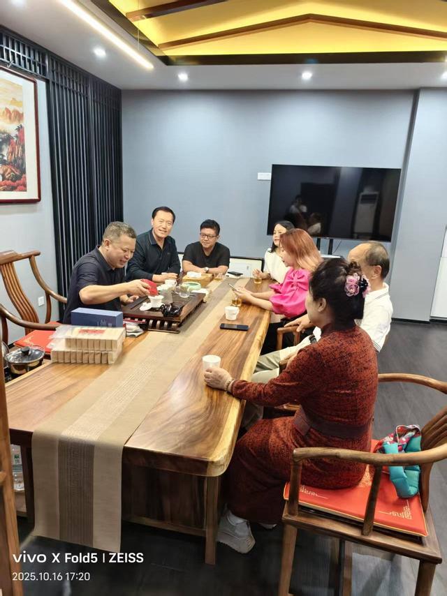 茶香与诗声交织的夜——走进苏州平江新城的文化秘境“平江荟”