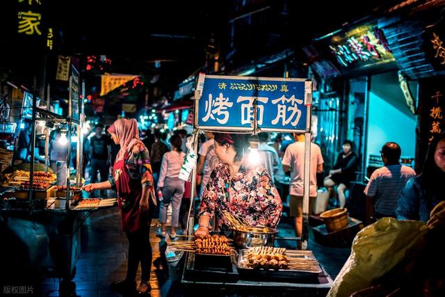 别再乱冲西安！这3个网红地坑哭人，老陕只去巷子里找味