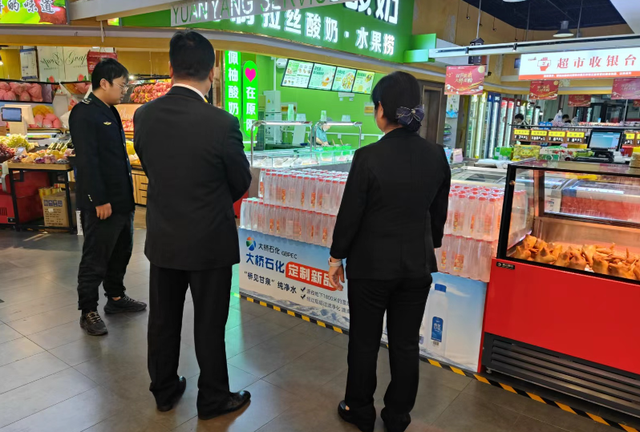 无印良品闭店10家，胖东来却成打卡地？实体店活下去3个底层逻辑