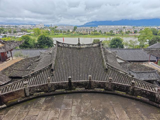 腾冲绮（QI）罗古镇，更多是遗憾
