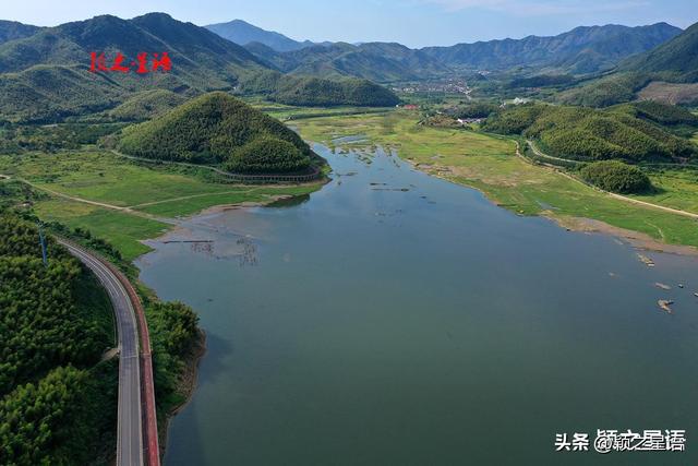 水库边有观景台指示牌，为何没有观景台？误人无数