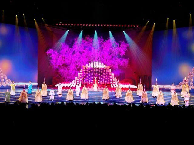 资阳方特：多举措应对秋假客流 全力保障游客体验