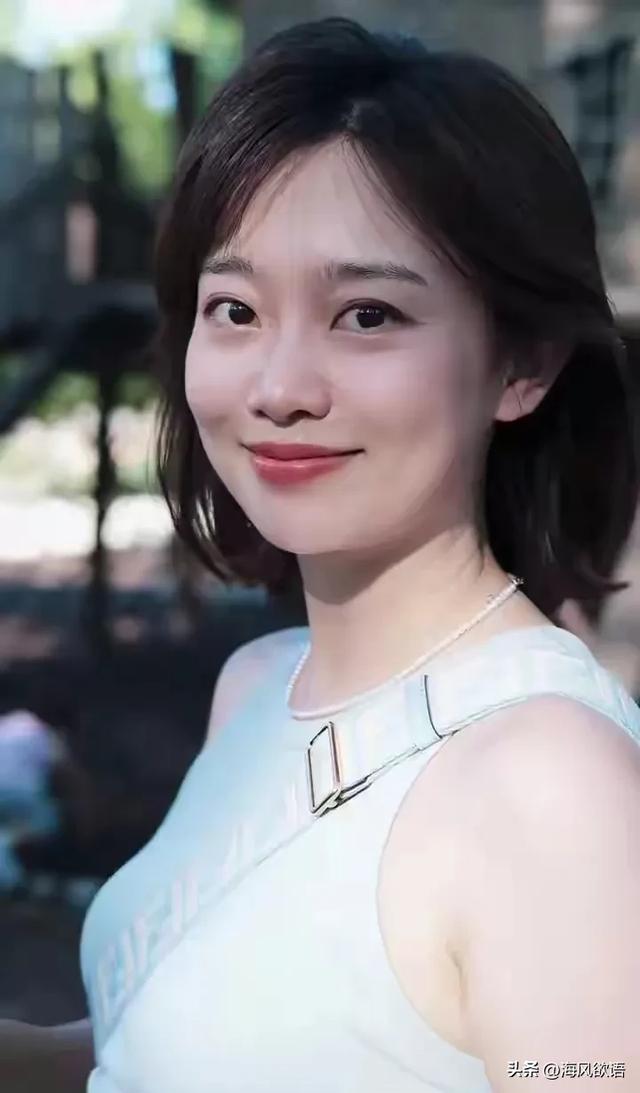 李七月周末带娃逛北京宝地,娃玩到不想走,喝奶茶的样子暖到心化