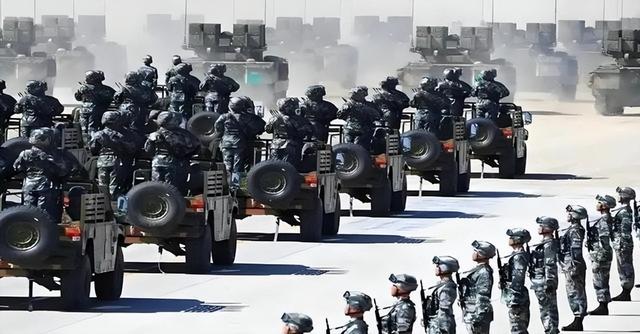 美国终于意识到不对劲！解放军不太可能武力统台，中国另有杀招？