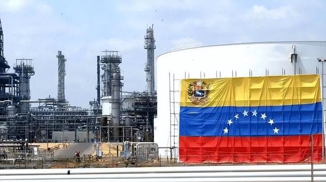 20年来最大动作	，美国重兵压境委内瑞拉，剑指马杜罗还是石油？