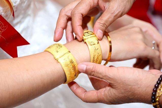 黄金真能跌到350元克？内行人说透了：这几个原因让大跌难上加难