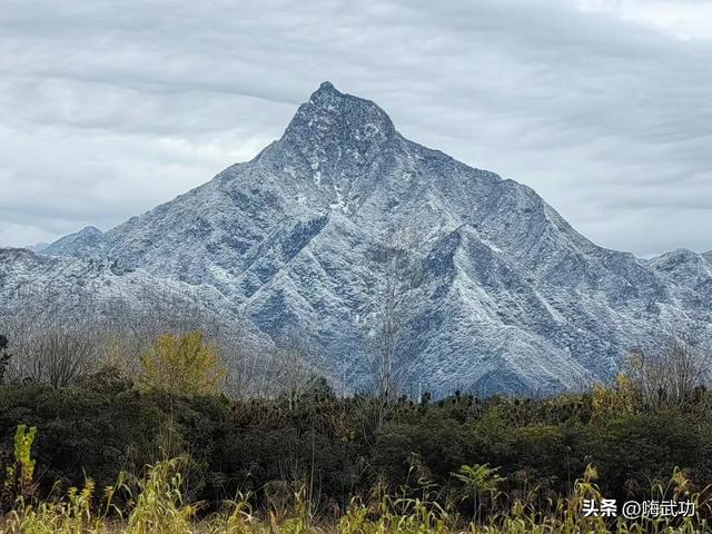 西安的雪山