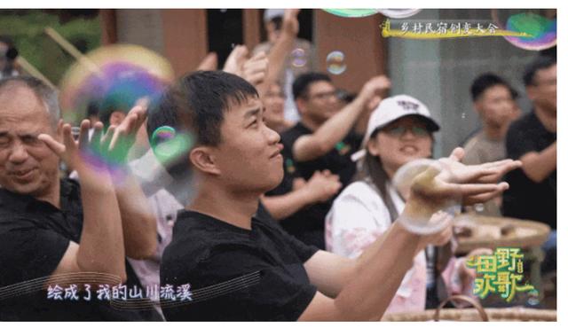 来上犹 , 我“氧”你！漂移车手炫技够燃，美食美景更上头