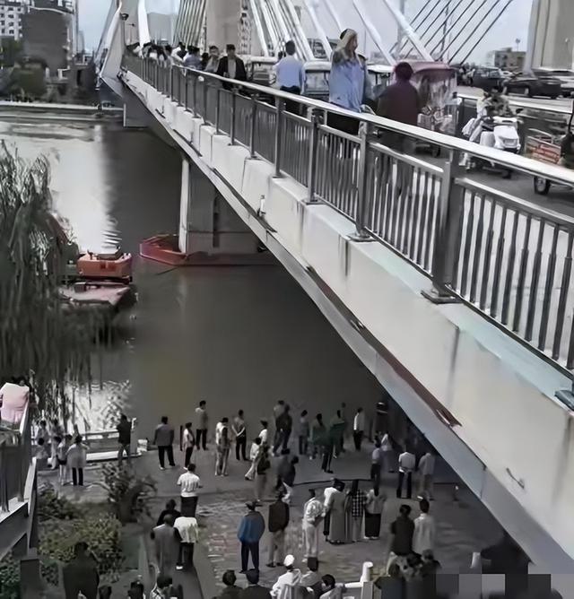新郎跳河真相大白！双方激烈争吵，女方自认无责，最后1句话曝光