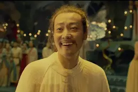 李白为吹捧杨贵妃，写下一首28字肉麻情诗，开篇两句几乎人人会背图片