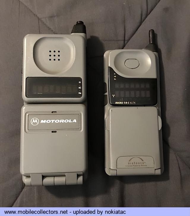通信历史连载788-世界第一部下翻盖手机-摩托罗拉MicroTAC-1989年