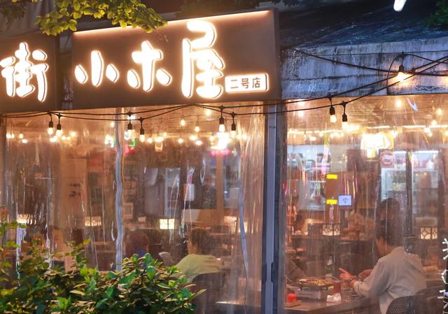 来吃！就在这些超火的魔都夜市~
