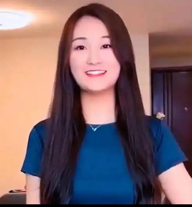 陈亚楠分手四年处境坎坷，店倒闭还欠债，弟弟房车梦彻底落空