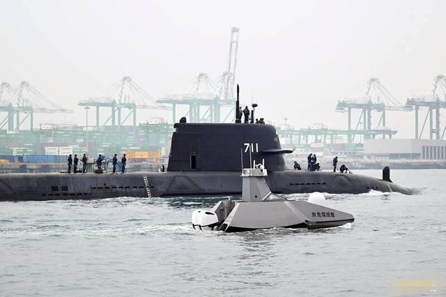 台最新武器曝光！5次海试无船锚，潜艇液压全失灵	，500亿打水漂