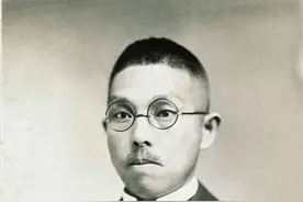 四川军阀杨森：娶了12个老婆，90岁时还娶17岁少女，两人育有一女图片