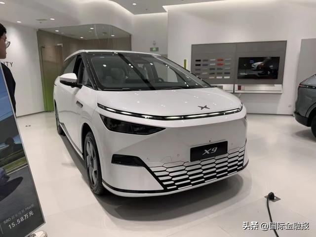 低价MONA撑起四成销量，小鹏汽车冲刺四季度盈亏平衡