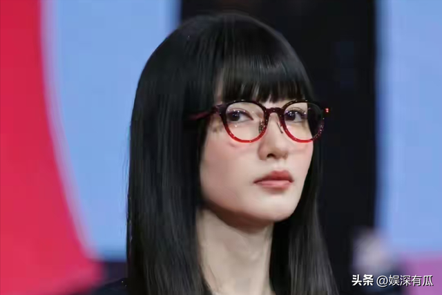 直到看见39岁嘴歪脸僵，还发腮的江疏影，才知道马伊琍的话没错！