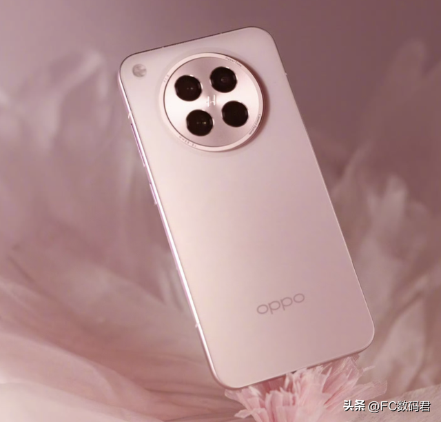 小屏旗舰终极对决：小米 、vivo 、OPPO 谁更值得入手？