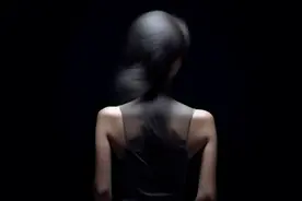 离开阿里，张勇投靠神秘女人图片