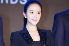 别再乱动脸上的痣了，如果你脸上这4个部位有痣，到老都优雅图片