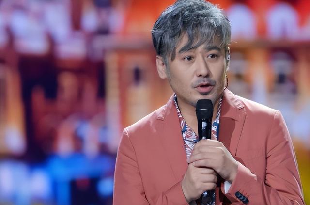 善恶终有报！移居英国仅2年，57岁吴秀波再迎噩耗，步李易峰后尘