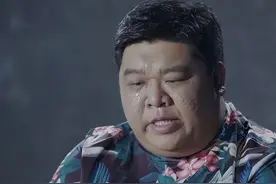 北京小伙拆迁得1000多万，和妻子离婚后，沉迷赌色一晚消费8万图片