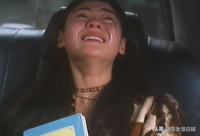 谢霆锋也没想到，张柏芝会因阅兵当天的特殊举动，实现口碑暴增