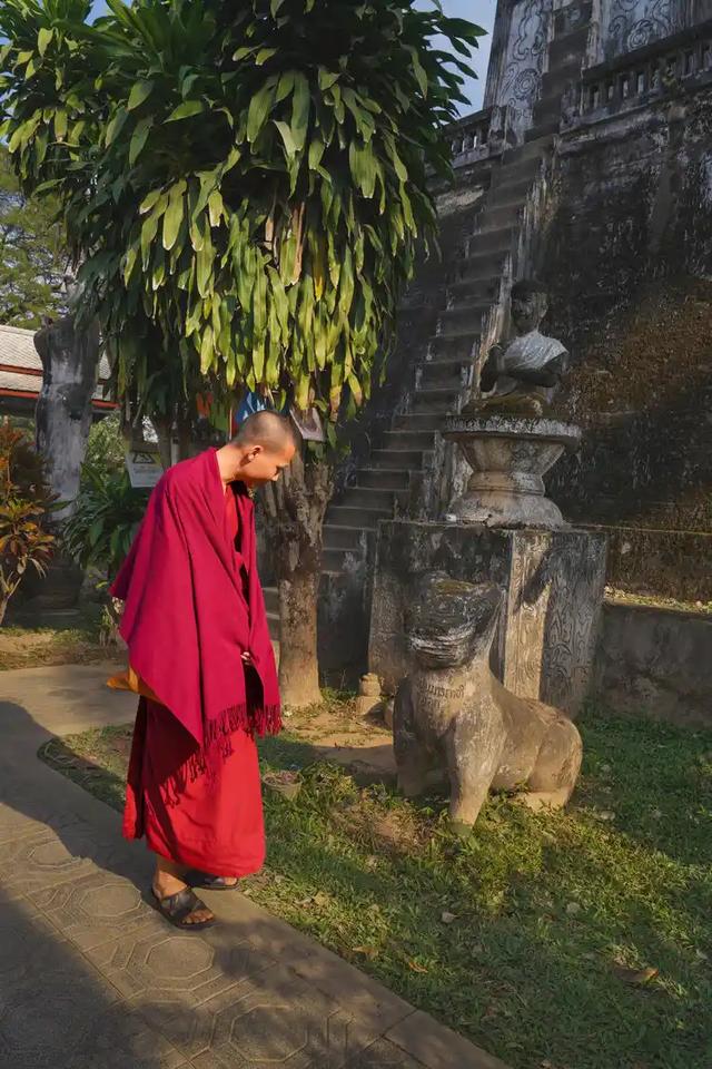 老挝西沙阁寺神秘僧人,阐释悉达多如实存在的无穷奥妙,闻所未闻