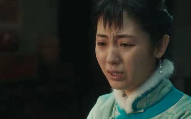 不会演就别尬演，《生万物》最大的败笔，就是请了她这个"戏混子"