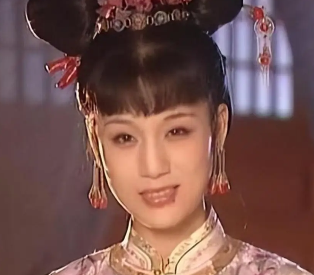 她长得太美被导演“据为己有”，同居27年没证没娃，63岁不治身亡