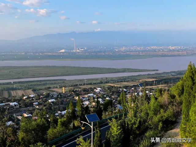 登上古潼关 俯瞰渭河入黄河