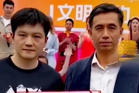 王励勤接任后，刘国梁官宣新身份，樊振东吃食堂被网友偶遇图片