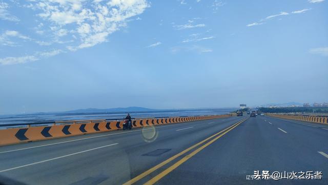 环游大东北之漫步锦州凌海红海滩