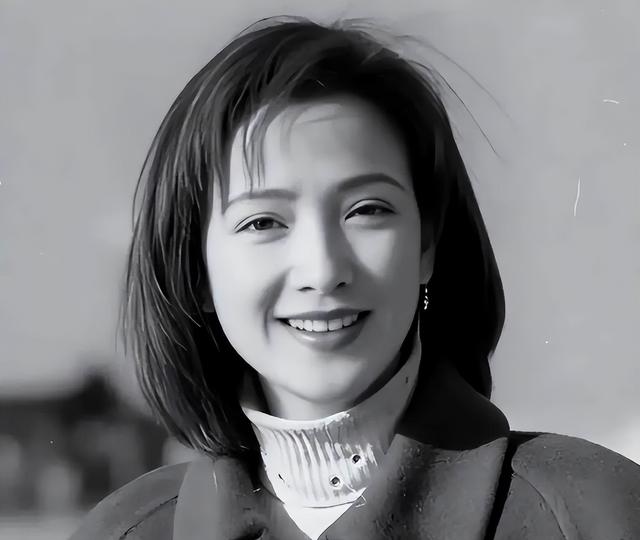 告别仪式当天，何晴生前担心的事还是发生，许亚军的话有人信了