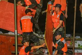 救援一线丨冲锋在一线的“你”，值得被记住！图片