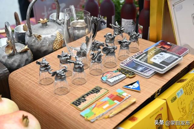 绿籽甜石榴、贲古银壶……蒙自在昆明南站成功“出圈”