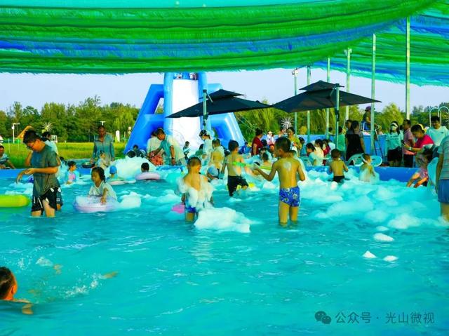 方楼森林公园：夏日乐悠悠 水上享清凉
