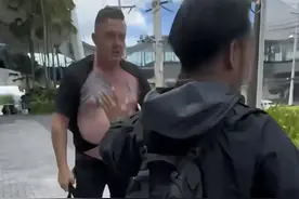 你再骂我妈试试！中国美女普吉岛暴打辱华老白男，美女身份曝光图片