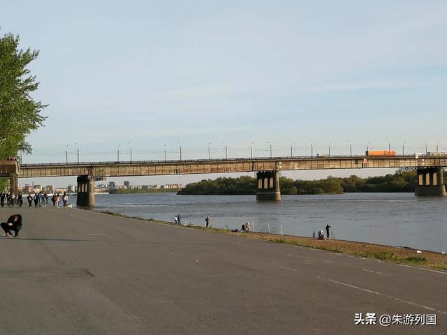 房车自驾俄罗斯第9天，在鄂木斯克旅途中的邂逅