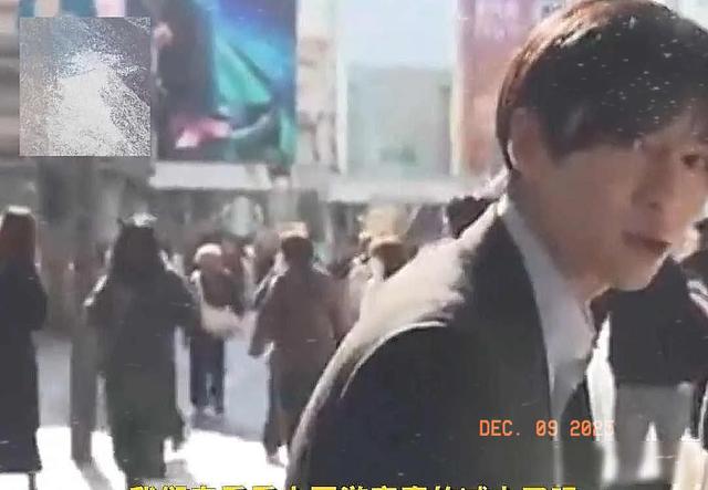 大阪街头空荡,中国游客不见,霓虹灯还亮着却没人看