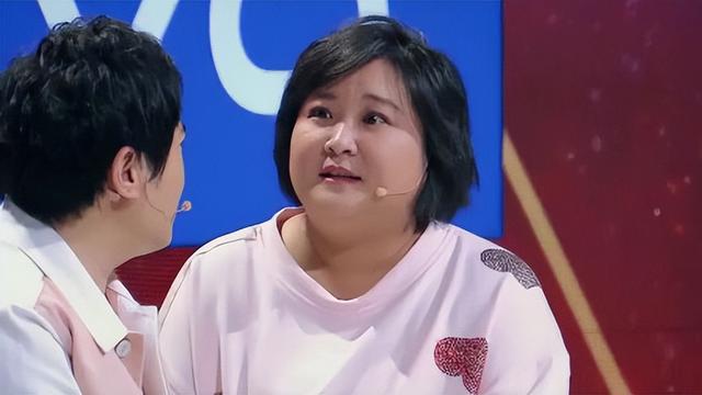 “消失”一年后，43岁的贾玲官宣喜讯，全网恭喜，终于等到这一天