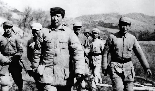 毛家唯一的百岁老人毛远耀，长相神似伟人，晚年特批享副部级待遇