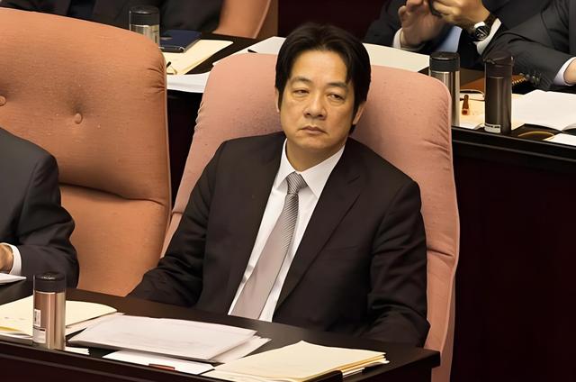 2大噩耗传来，赖清德即将离台，人民日报发声，对赖改了新称呼