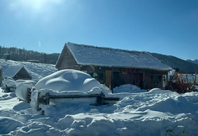 禾木村下雪了，零下15度美景如仙境，周五暴雪来临前抓紧去看看