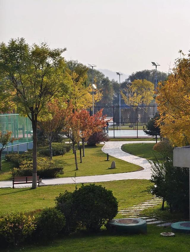 七里河畔晨光好 文明城市气象新