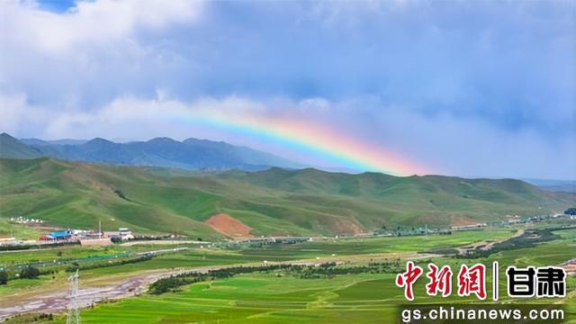 中新武威观 | 雨润抓喜秀龙：彩虹牧歌 绿野仙踪