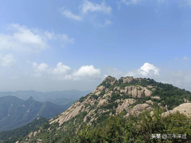 无为在歧路，避暑去鲁山