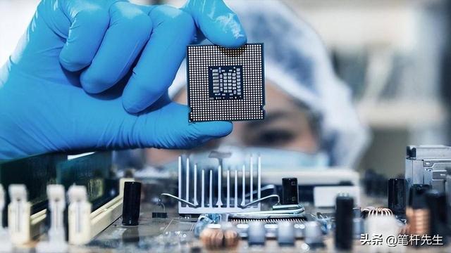 1.5 亿美元豪赌光刻技术！美国押注初创公司，剑指 ASML 垄断地位